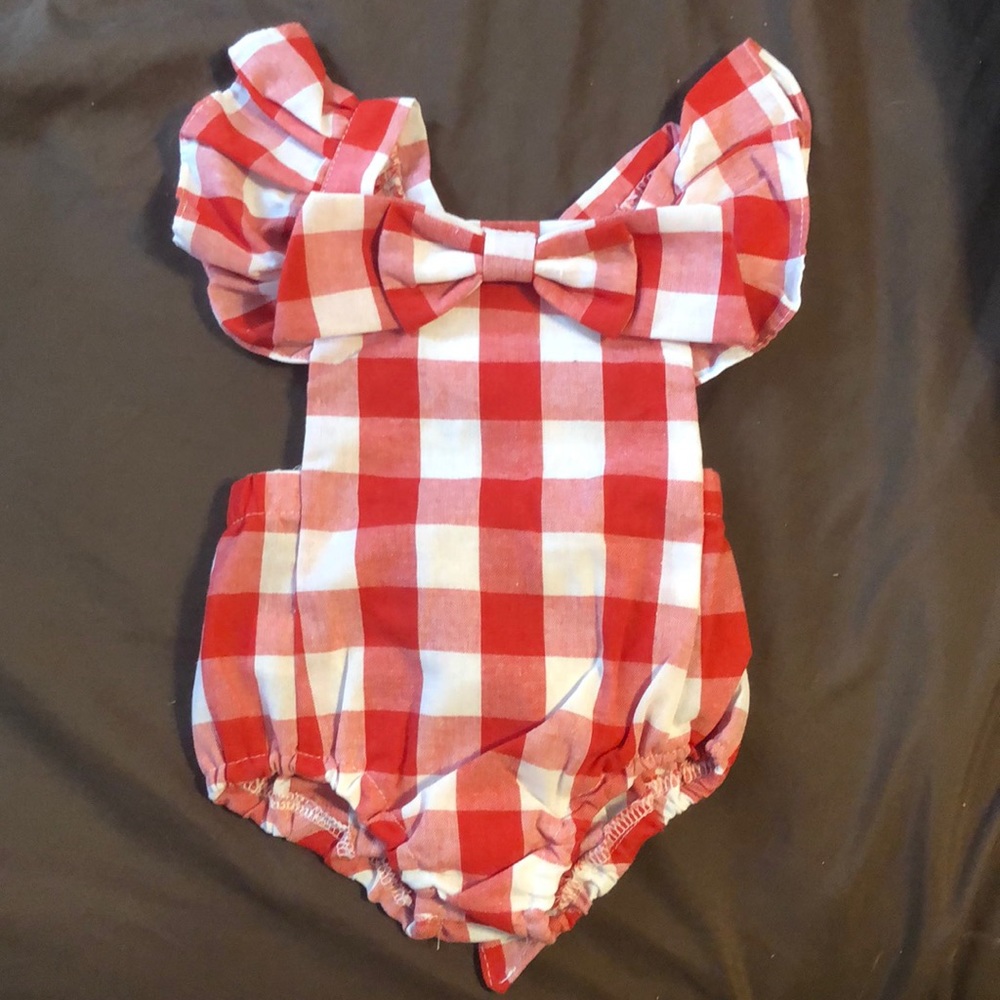 Boutique Baby clothes (romper)